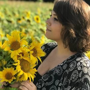 Meet your Posher, Alexis